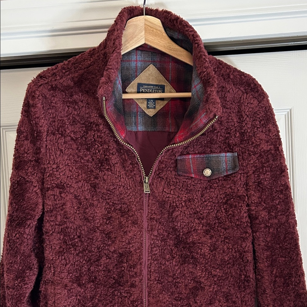 Pendleton Maroon Fleece Jacket with Plaid Detail Size Large